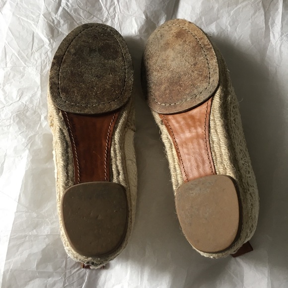 Chloe | Scalloped Lace Espadrille Flat - Picture 10 of 10